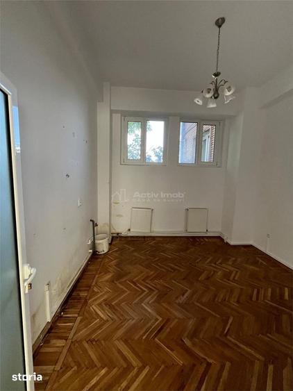 Spațiu comercial, de 260 mp, în Port