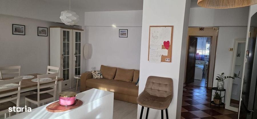 Apartament cu 2 camere semidecomandat în Central