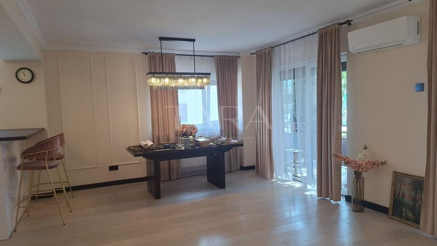 Apartament cu 3 camere decomandat, mobilat în Bună Ziua
