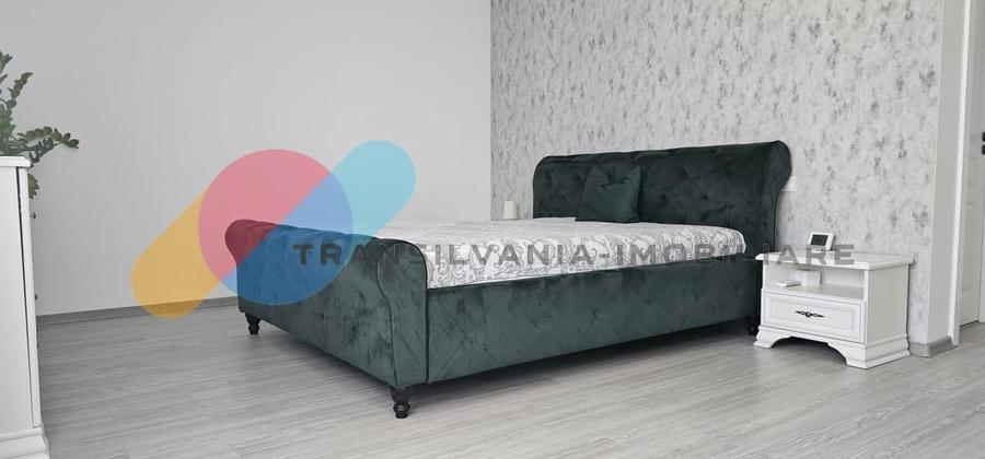 Casă individuală cu 4 camere cu Canalizare în Dezmir