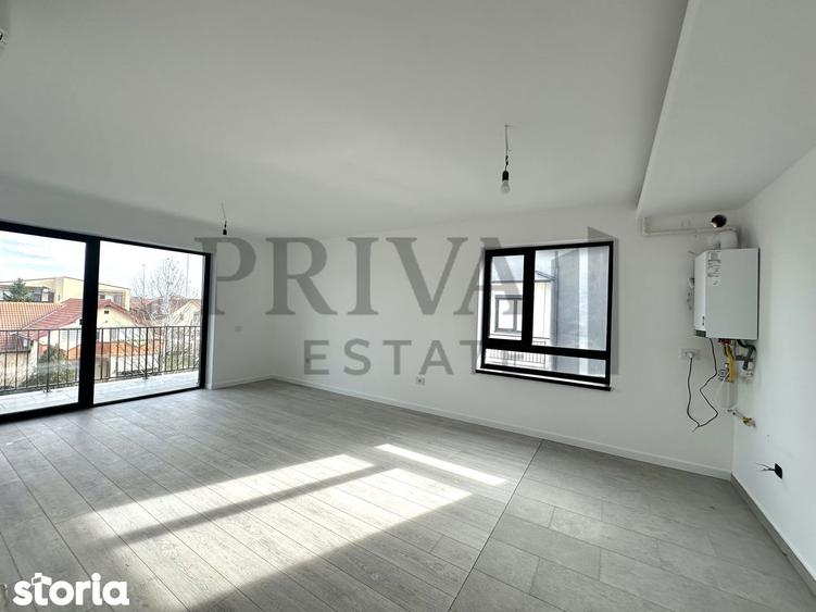 Apartament cu 3 camere decomandat în Girocului
