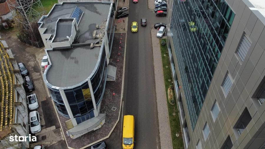 Spațiu comercial, de 1,100 mp, în Central
