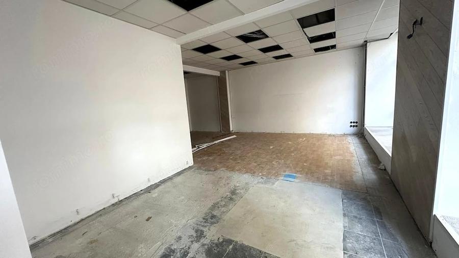 Spațiu comercial, de 40 mp, în Central