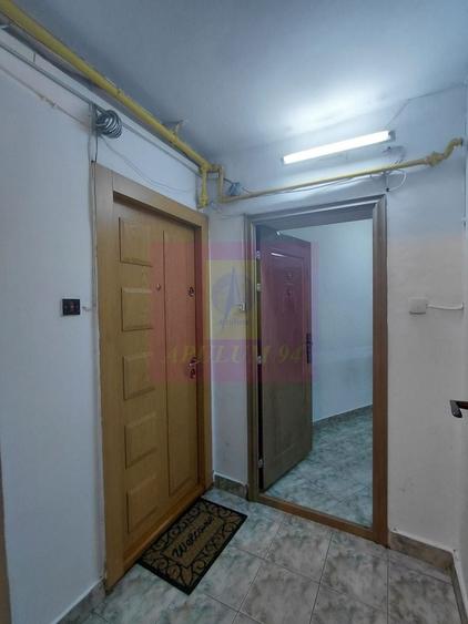 Apartament cu 2 camere decomandat în Bucur Obor