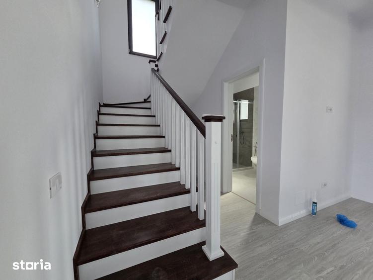 Casă cu 4 camere cu Teren 300 Mp în Cornetu