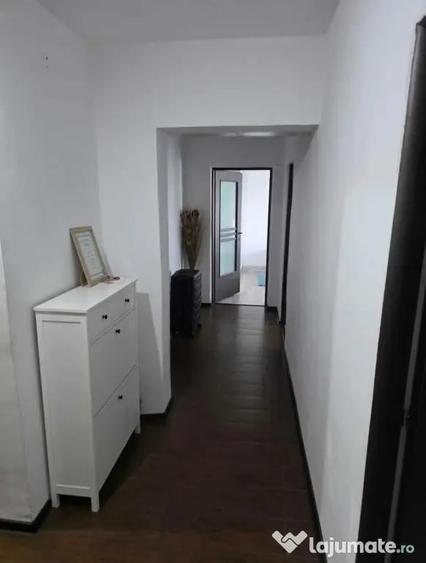 Apartament cu 3 camere decomandat în Gării
