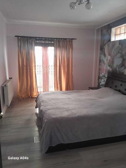 Casă cu 4 camere cu Teren 209 Mp în Central