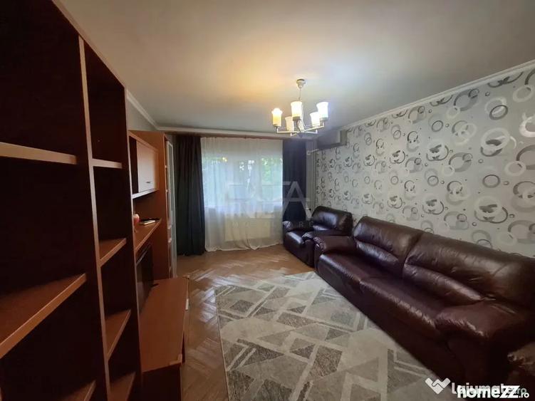 Apartament cu 2 camere decomandat, mobilat în Apusului