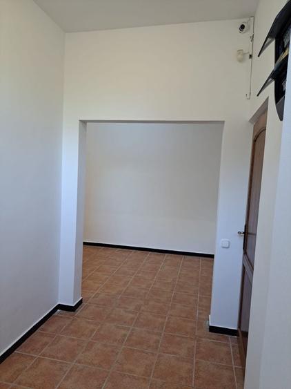 Spațiu comercial, de 59 mp, în Buda