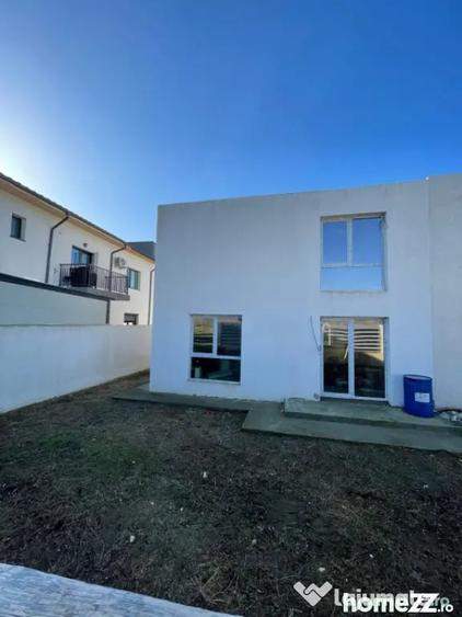 Casă cu 4 camere cu Teren 245 Mp în Central