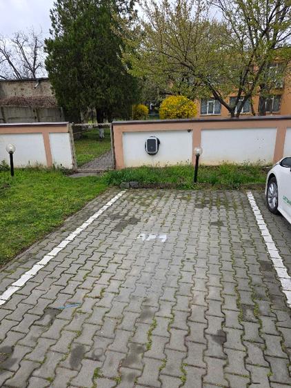 Apartament cu 4 camere decomandat în Dorobanțul