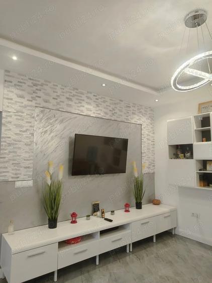 Casă cu 4 camere cu Teren 471 Mp în Central
