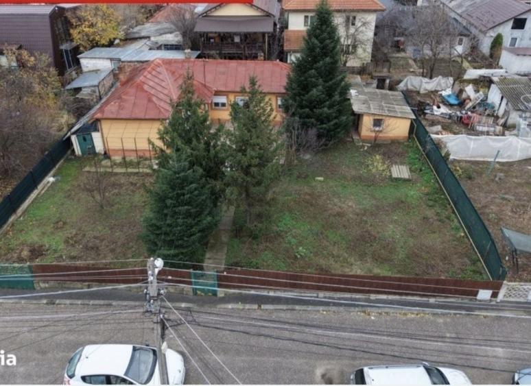 Casă cu 4 camere cu Teren 580 Mp în Central