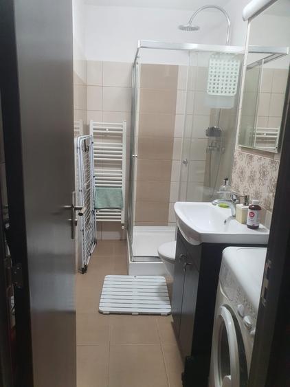 Apartament cu 2 camere decomandat, mobilat în Județean
