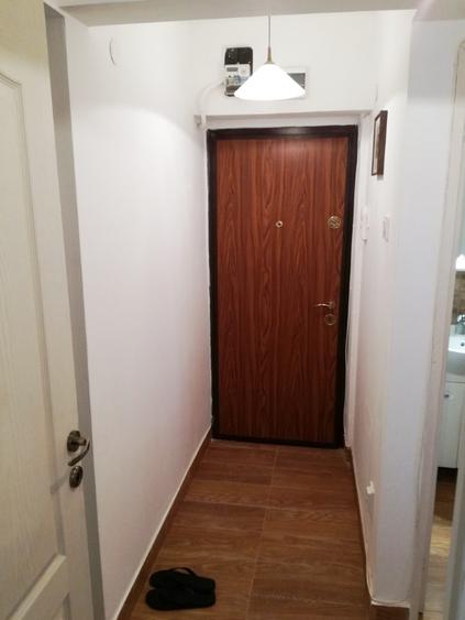 Apartament cu 2 camere semidecomandat în Universitate