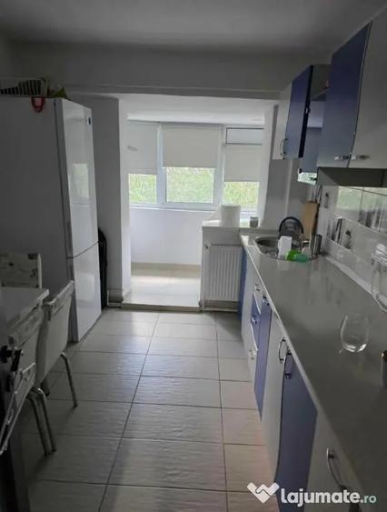 Apartament cu 3 camere decomandat în Gării