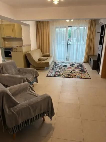 Apartament cu 2 camere semidecomandat, mobilat în Moșilor