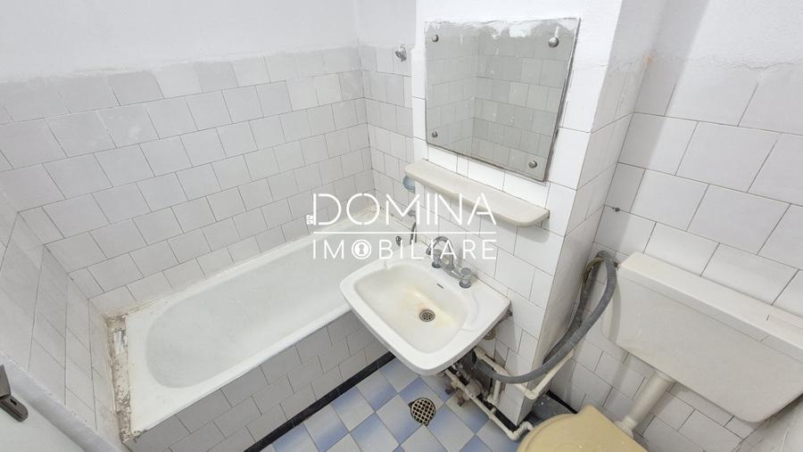 Apartament cu 2 camere semidecomandat în Central