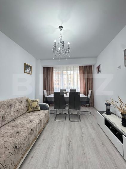 Apartament cu 3 camere semidecomandat, mobilat în Florești