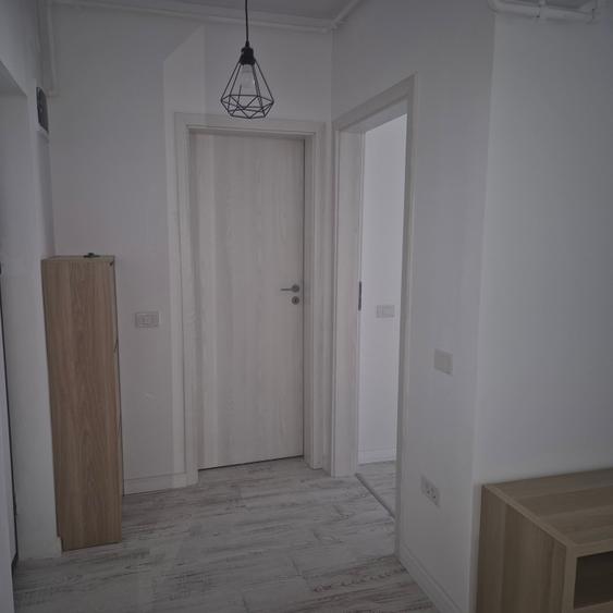Apartament cu 2 camere semidecomandat în Apărătorii Patriei
