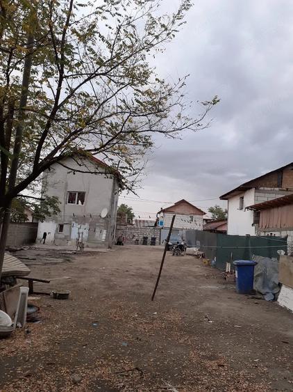 Casă cu 3 camere cu Teren 564 Mp în Frumușani