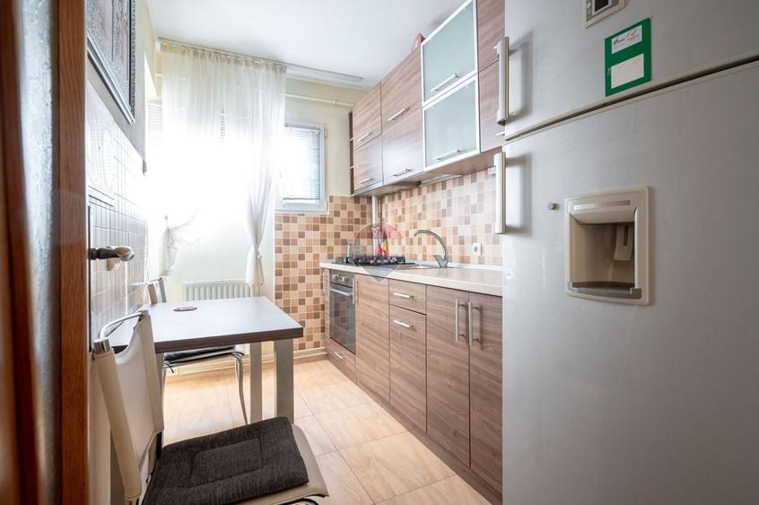 De închiriat apartament cu 3 camere și 2 parcări în Astra - 10