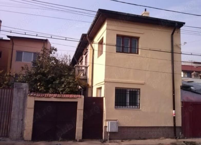 Casă cu 12 camere cu Teren 215 Mp în 13 Septembrie