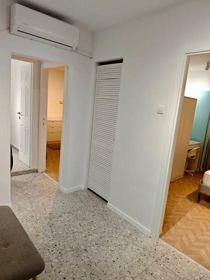 Apartament cu 3 camere decomandat, mobilat în Brâncoveanu