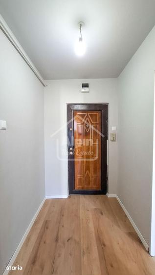 Apartament cu 2 camere semidecomandat în Centrul Civic
