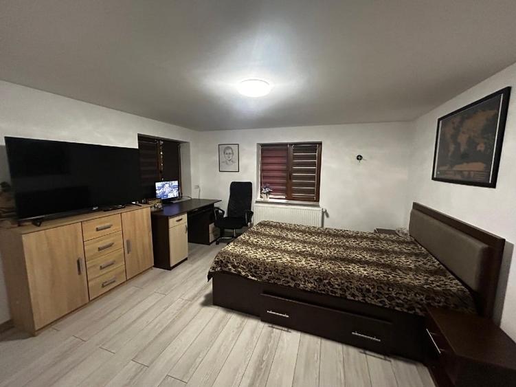Casă individuală cu 4 camere cu Garaj în Albota