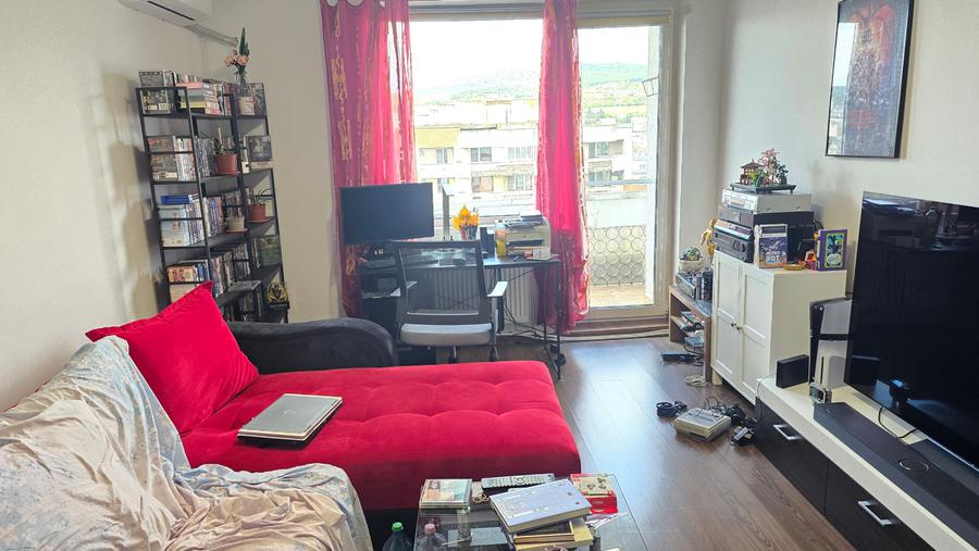 Vand apartament 2 camere decomandat in Deva, zona 22 Decembrie, - 2
