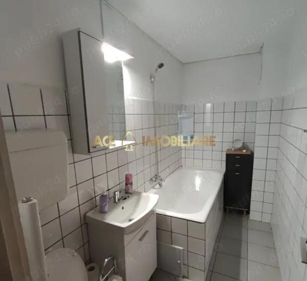 Apartament cu 2 camere decomandat, mobilat în Decebal