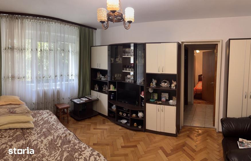 Apartament cu 2 camere semidecomandat în Central