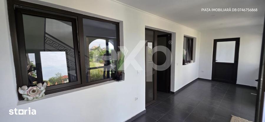 Casă cu 10 camere cu Teren 9800 Mp în Văcărești