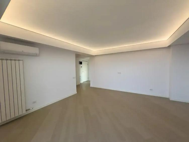 Apartament cu 3 camere semidecomandat în Aviației — fotografia 3