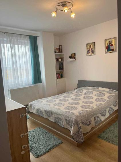 Apartament cu 2 camere decomandat, mobilat în Turnișor