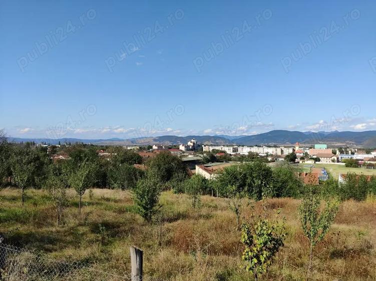 Teren de 900 mp, în Exterior Vest