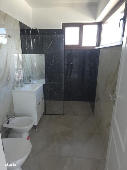 Casă cu 4 camere în Domnești
