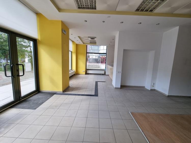 Spațiu comercial, de 110 mp, în 9 Mai