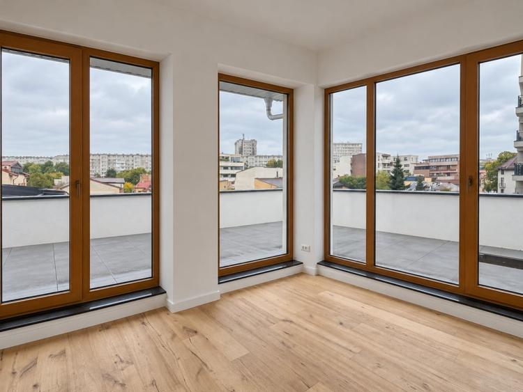 Apartament cu 4 camere decomandat, mobilat în Domenii