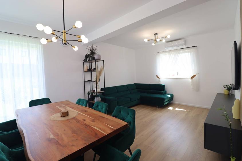 Casă cu 4 camere cu Teren 330 Mp în Chinteni