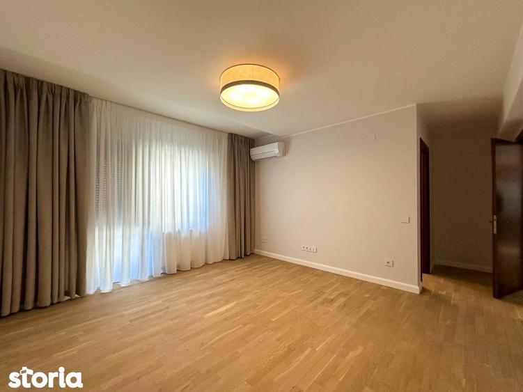 Apartament cu 4 camere în Aviatorilor