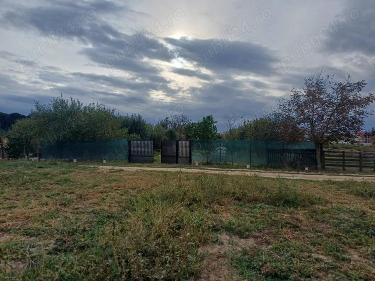 Teren de 1400 mp, în Central