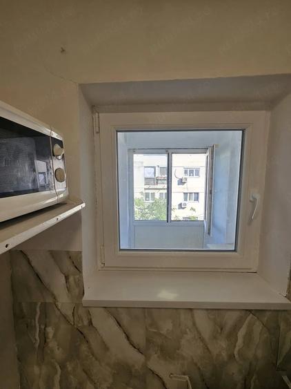 Garsonieră decomandată în Rogerius