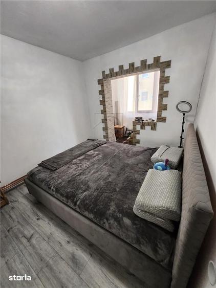 Apartament cu 3 camere decomandat în UMT