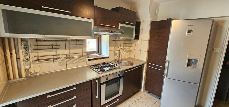 Apartament cu 3 camere decomandat, mobilat în Clucerului