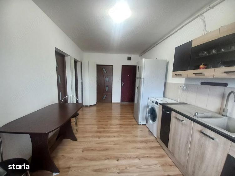 Apartament cu 3 camere decomandat în Soarelui