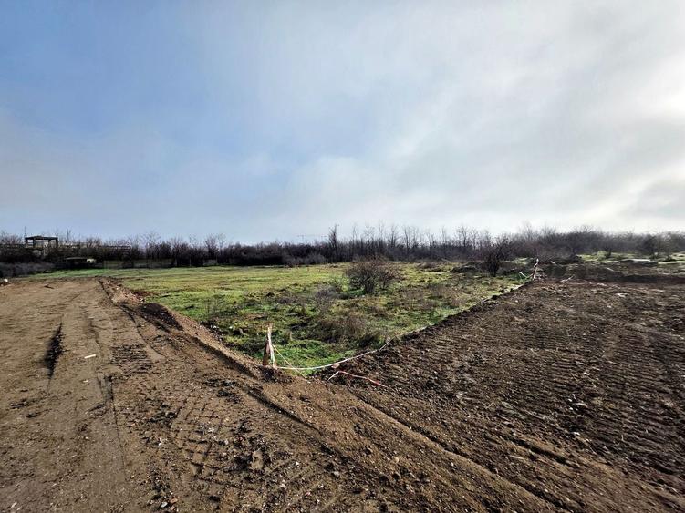 Teren Construcții intravilan de 393 mp, în Theodor Pallady