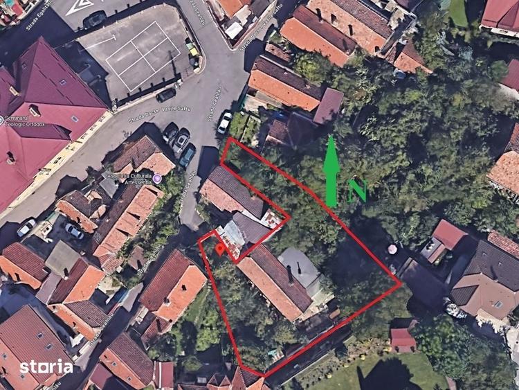Teren de 707 mp, în Schei