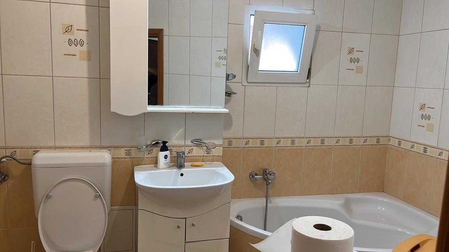Garsonieră decomandată în Calea Călărașilor